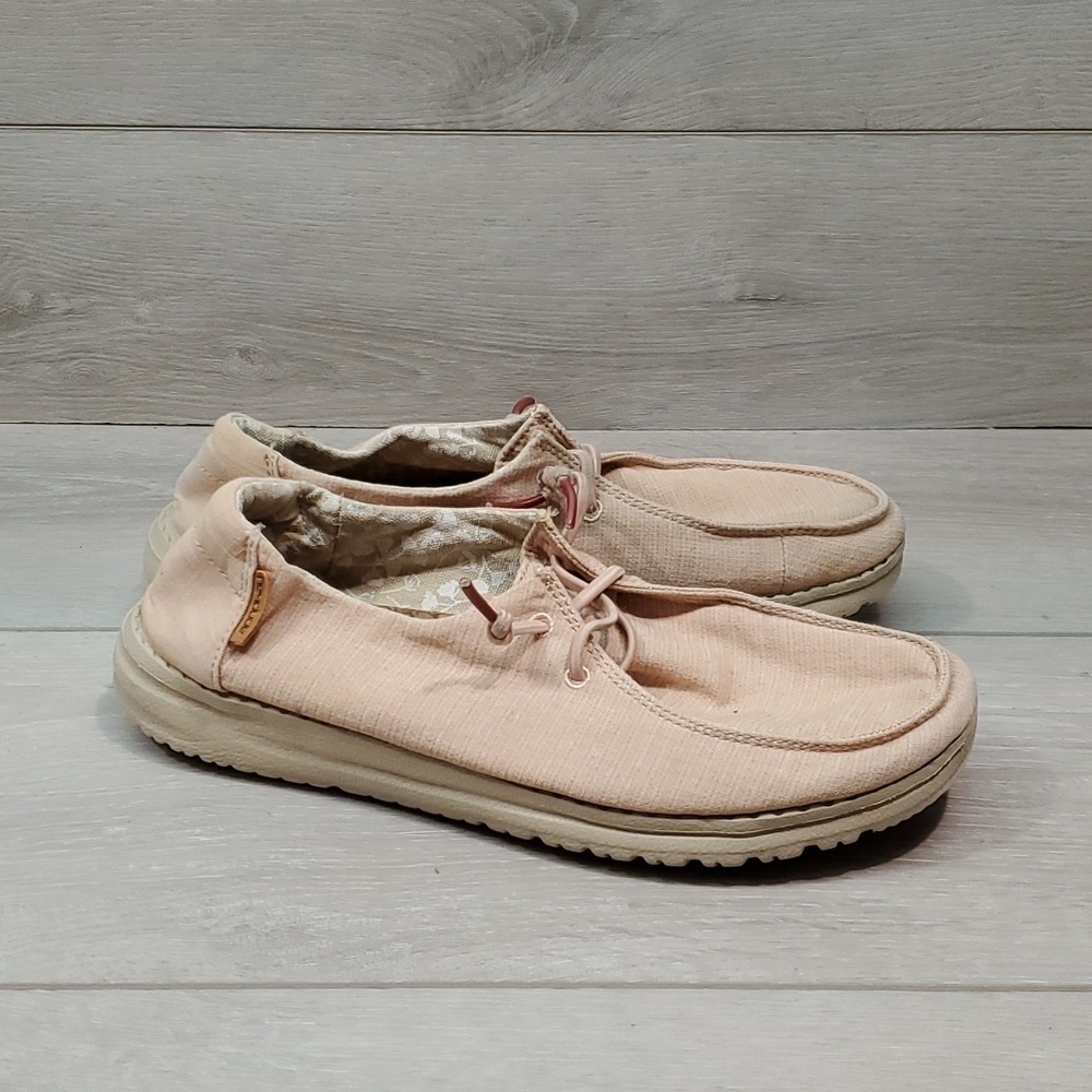 Hey Dude Womens Wendy Chambray peach Loafer Slip on shoes sz 7